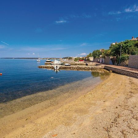 Stunning Apartment In Barbat-Rab With Wifi Barbat na Rabu Екстериор снимка
